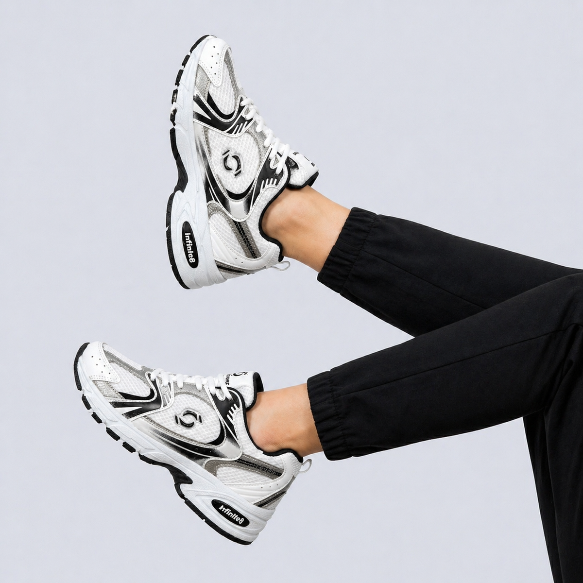 Infinite8 530 ortopedik sneaker detay görünümü ve konforlu tasarımı
